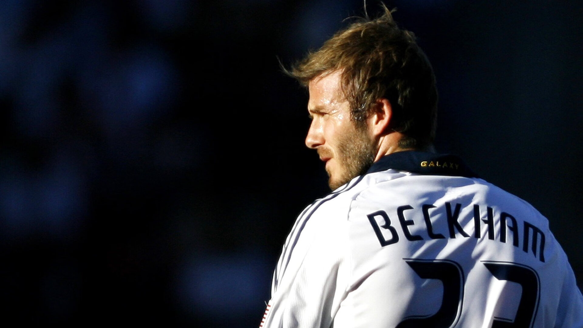 BMX城市街区挑战赛 栏杆与台阶成为天然障碍