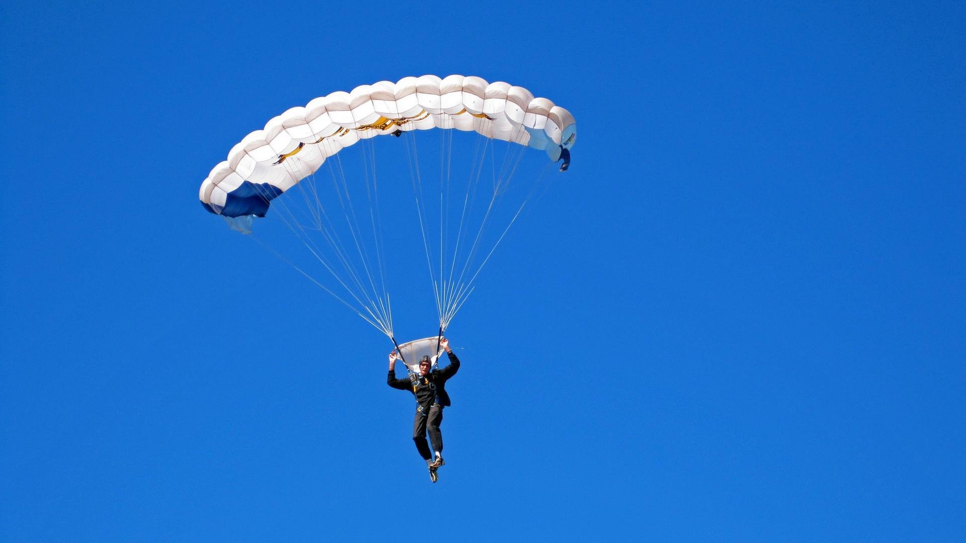 国际盲人门球锦标赛 静默赛场展现高度感知力